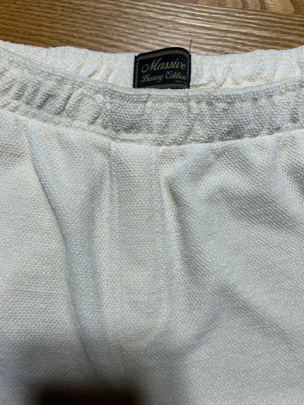 Men’s Massive Luxury Edition Shorts Cream Size XL